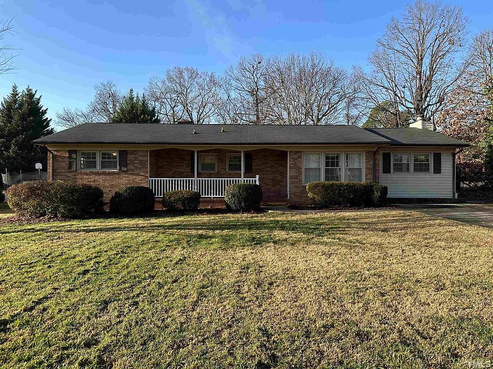 1st image of 705 Shawnee Dr