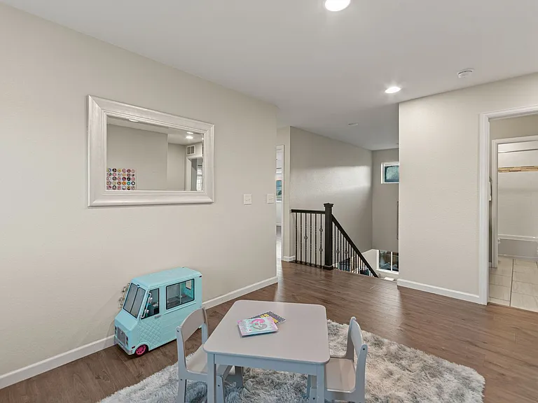 9337 Iron Mountain Way — Photo 22