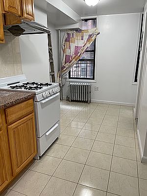 4th image of 112 Madison St APT 11