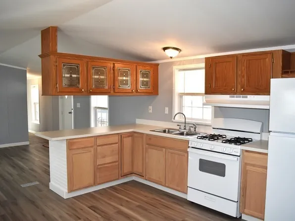 43 Kimberly Ct, Wareham, MA 02571