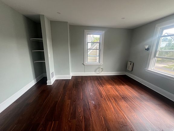4th image of 62 Woodland Ave Floor 3