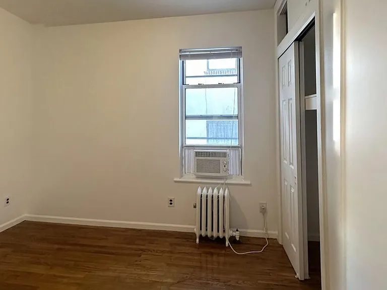 208 W 260th St #1 — Photo 4