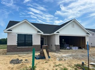 12 Summerset Dr, Batesville, IN 47006