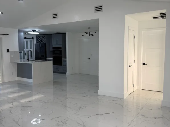 1209 NE 6th Ave, Cape Coral, FL 33909