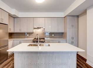 80 Honeycrisp Cres #Townhouse 377, Vaughan, ON L4K 0N7