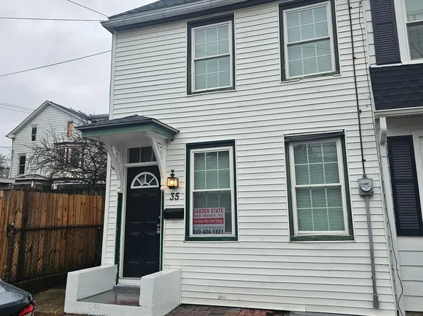 35 Paxson St, Mount Holly, NJ 08060