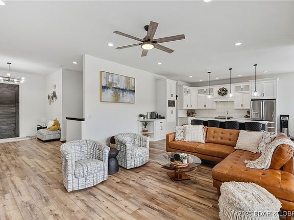 3rd image of 57 Lake Rd