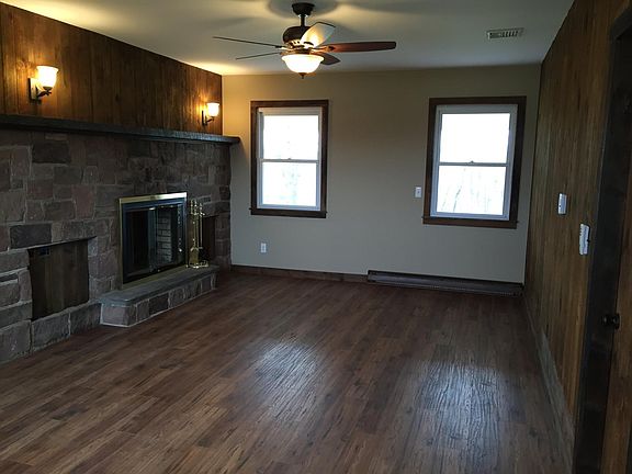 Family Room 10 x 15 with fire place