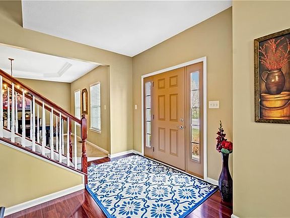 3rd image of 101 McIntosh Dr