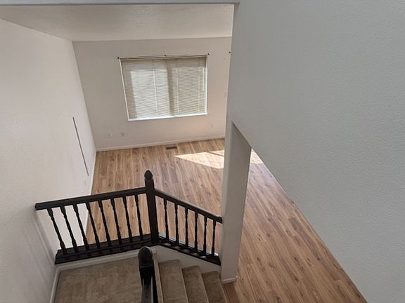 5th image of 2525 49th Ave Unit 2