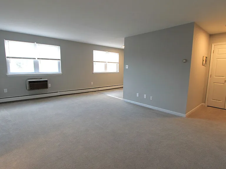 West Walnut Lane Apartments — Photo 55