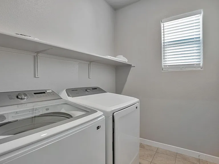 1618 Pagoda Ln — Photo 24