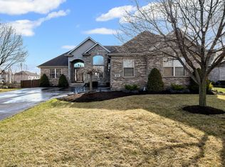 425 Prairie Ridge Dr, Winthrop Harbor, IL 60096