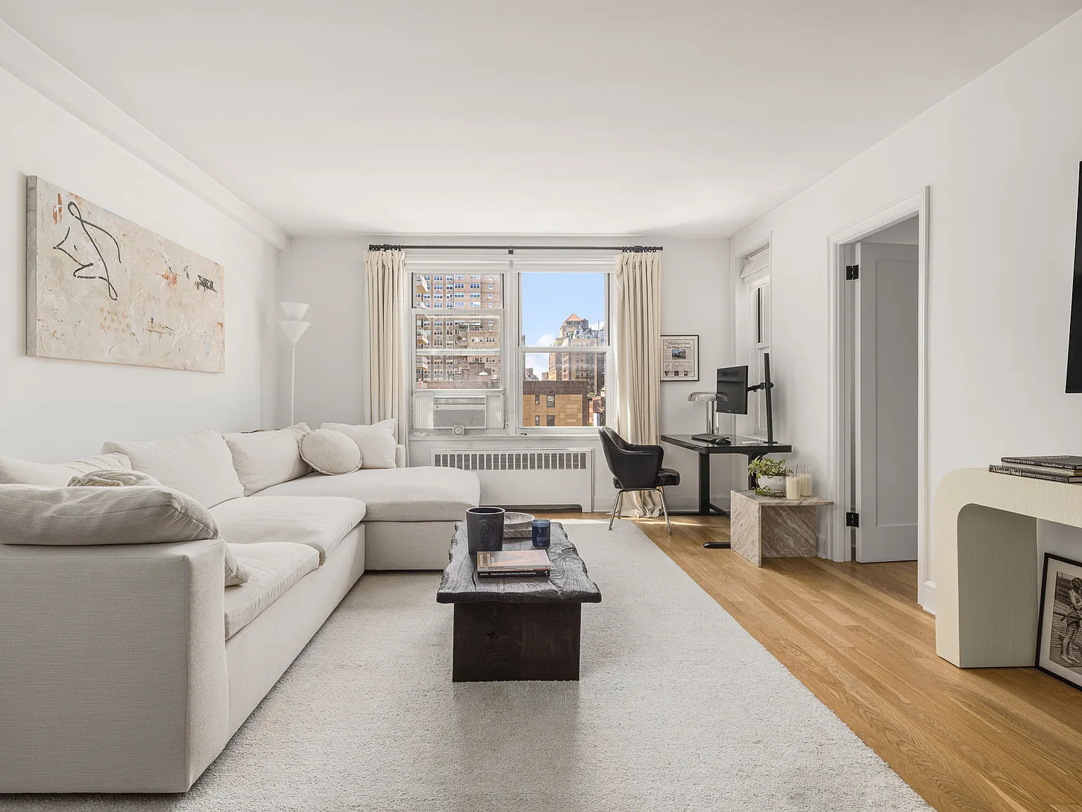 60 East 9th Street — Photo 2