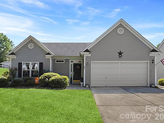 2nd image of 40 Ashton Bluff Cir
