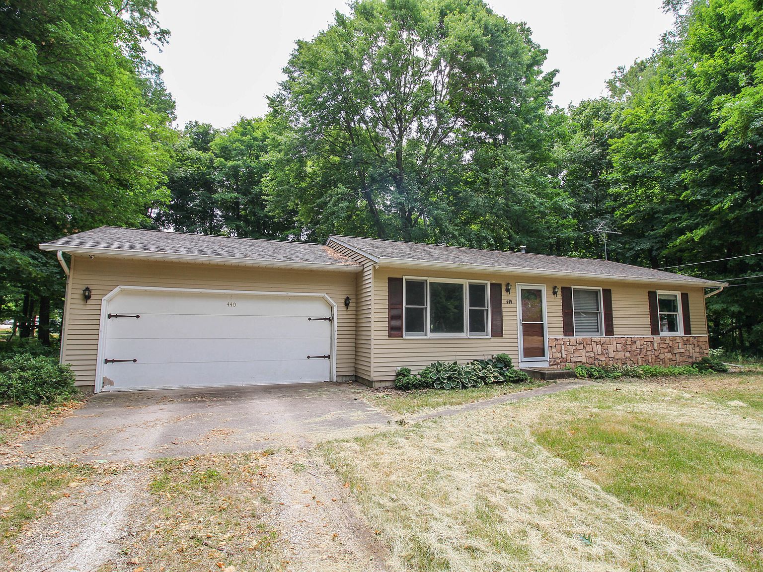 440 W 5th St, Constantine, MI 49042 Zillow