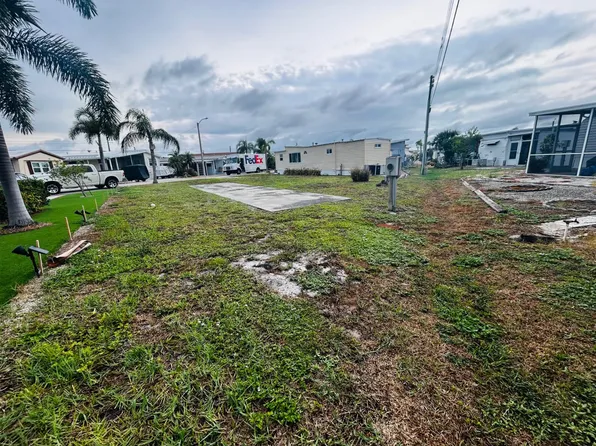 6514 Oregon St, Bradenton, FL 34207