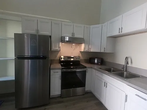 262 E Park Ave Photo 1