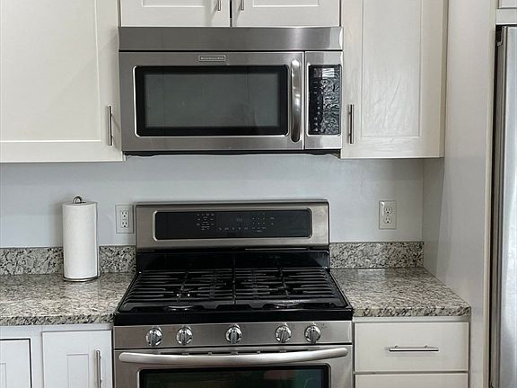 5th image of 200 Jefferson Ave #1