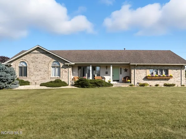 30246 Bradner Rd, Northwood, OH 43619