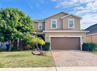 3206 Bayou Ln, Tavares, FL 32778