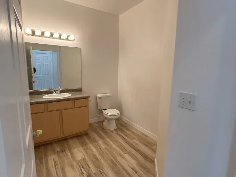 4915 E Russell Rd #143-7 — Photo 9