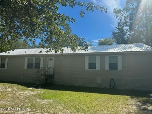 176 Basin Dr, Palatka, FL 32177