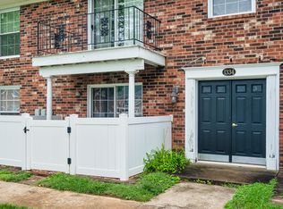 1334 Lynmar Dr APT 4, Louisville, KY 40222