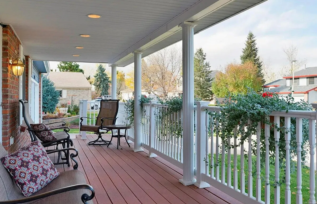 10362 W Caley Pl — Photo 2
