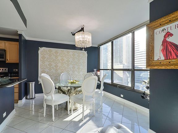 4th image of 405 N Wabash Ave Unit 913