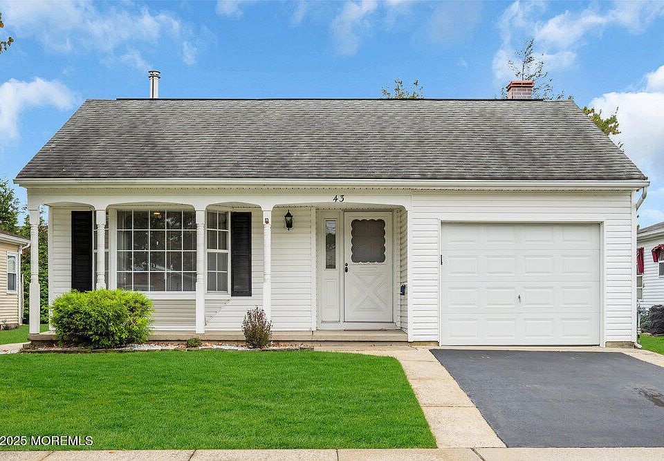 1st image of 43 Santo Domingo Drive