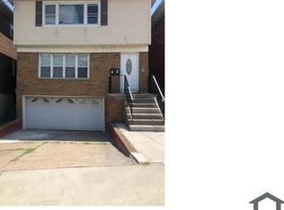 8 E View Ct #1, Jersey City, NJ 07305