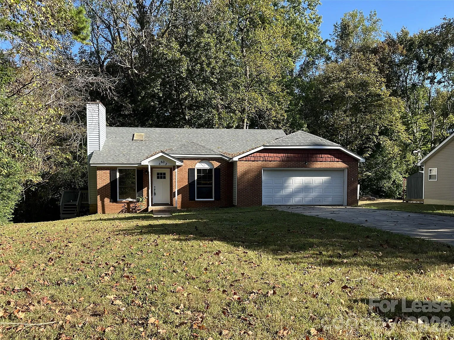 3 bed, 2.0 bath, 1272 sqft, $1,750 — Photo 2