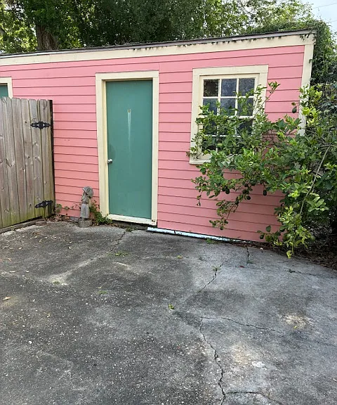 1522 Dante St — Photo 11