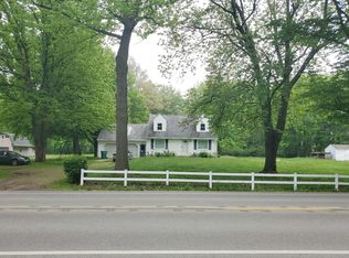 8429 E Lake Rd, Erie, PA 16511