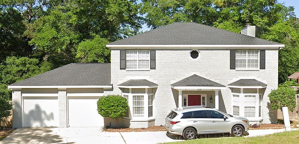 1st image of 109 Calverdale Cir