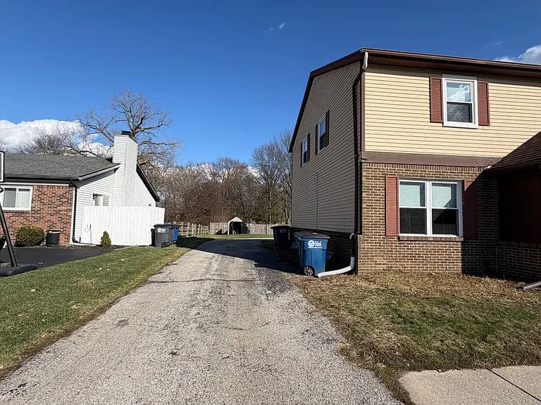 1163 Bernath Pkwy — Photo 12
