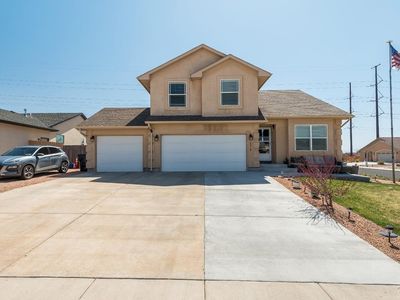 2318 Crestwood Ln, Pueblo, CO, 81008