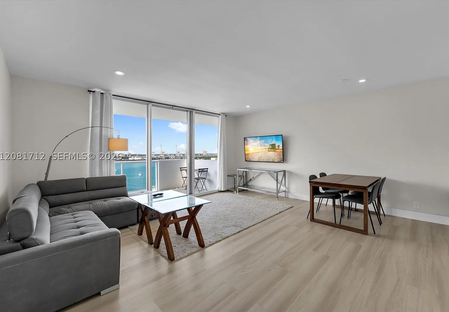 Studio, 1.0 bath, 552 sqft, $3,000 — Photo 3