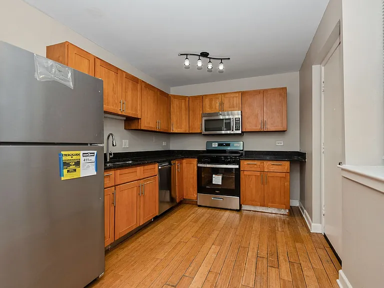 6235-45 S. Martin Luther King Dr. — Photo 5
