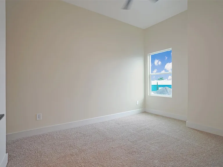 315 Palmer St — Photo 32