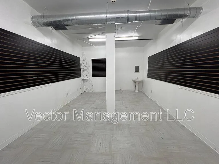 1158 Dixwell Avenue Team Mall #B3 — Photo 1