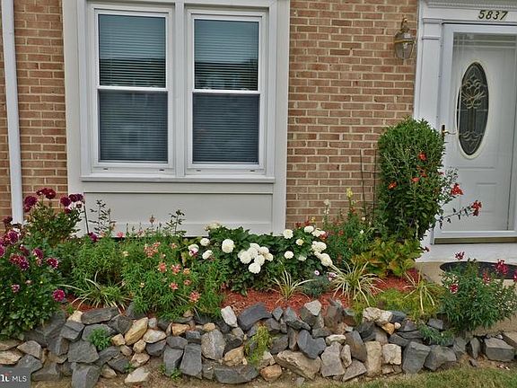 4th image of 5837 Burke Manor Ct