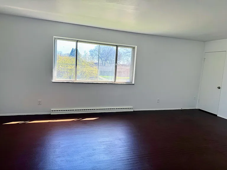 1665 & 1667 Shatto Ave #1667 — Photo 9