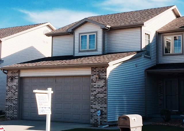 1st image of 204 Terrace Ct