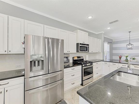 2nd image of 5008 MISSION PARK LANE