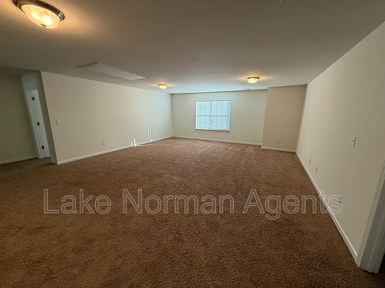 9010 Harwood Knoll Dr — Photo 15