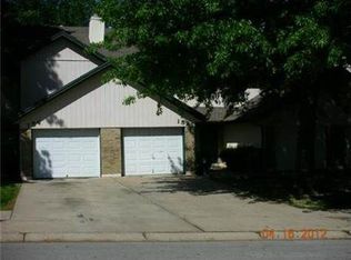 124 SW Oxford Pl, Lees Summit, MO 64063