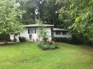 9380 Resort Cir, Gainesville, GA 30506