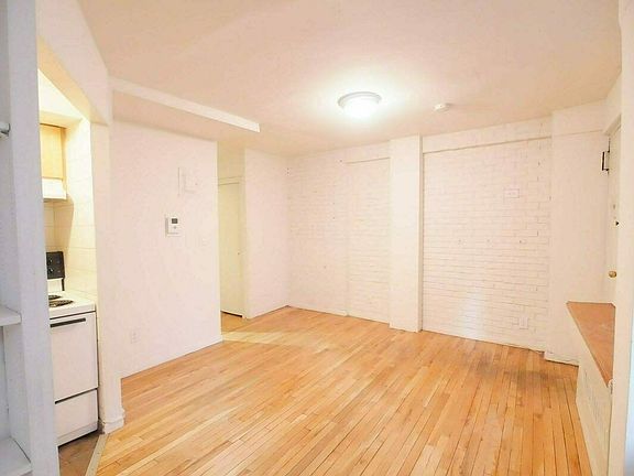 3rd image of 74 Irving Pl APT B